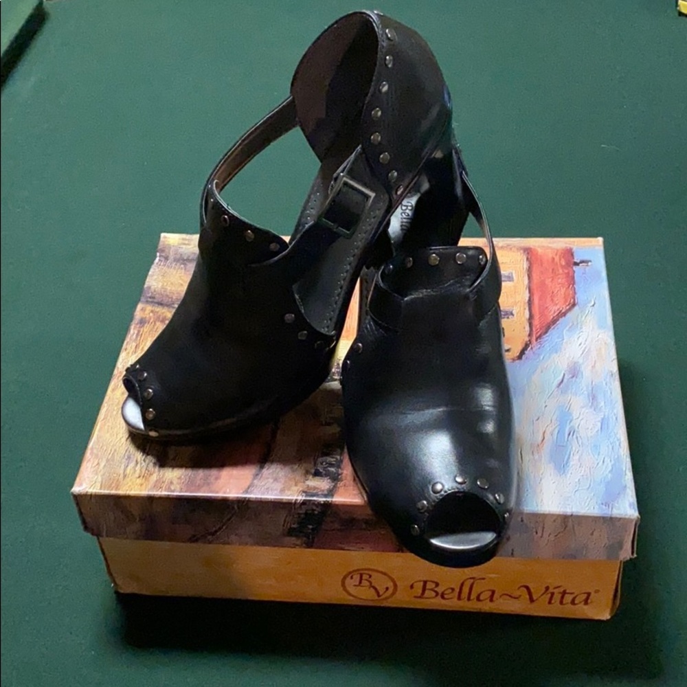 Bella Vita sandal